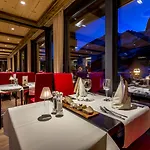 ホテル Restaurant Waldhaus 3*
