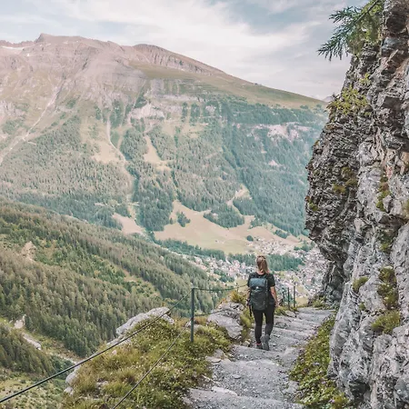 Restaurant Waldhaus מלון לויקרבאד