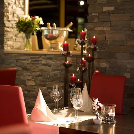 Hotel Restaurant Waldhaus 3*